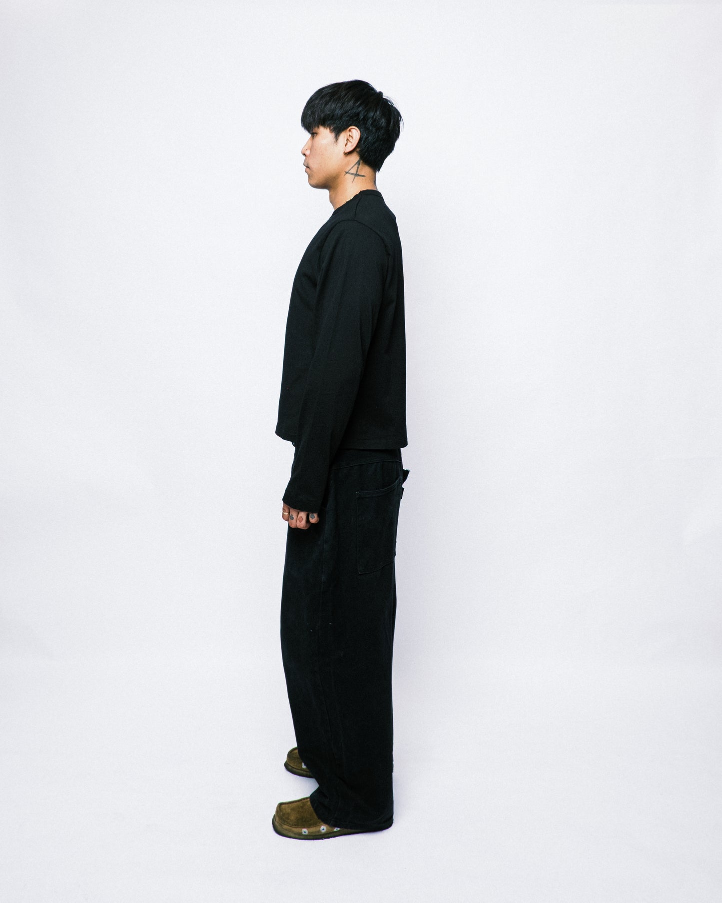 SERVICE LONG SLEEVE T-SHIRT BLACK